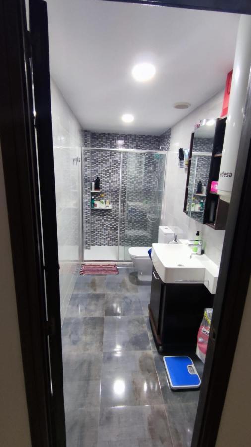 Habitacion Con Cama Individual, Piso Compartido En Avenida Blasco Ibanez Valencia Eksteriør bilde